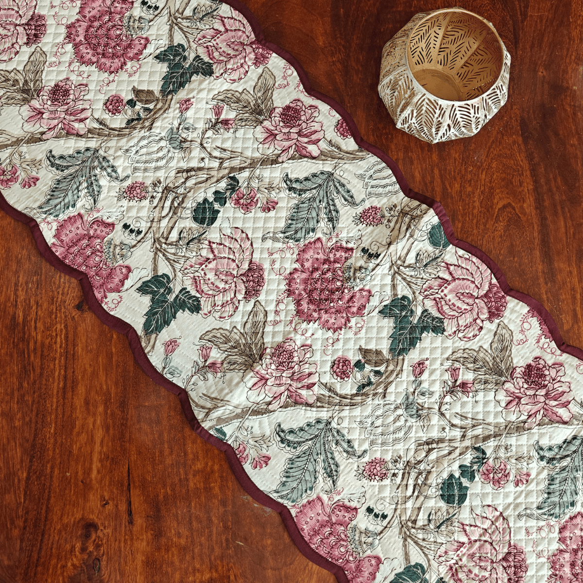 Petal Whisper Reversible Table Runner, 100% cotton, 15" x 72" - Coral Slub -